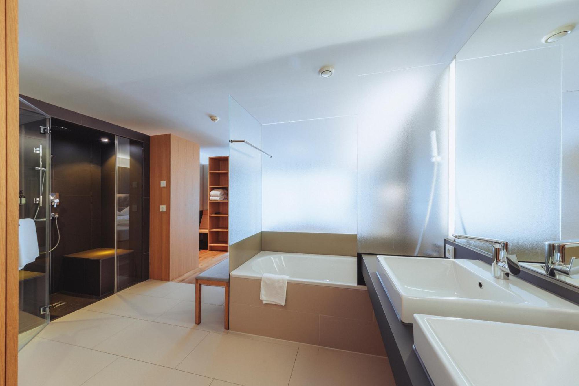Superior Suite mit Balkon, Bergblick und eigenem Dampfbad